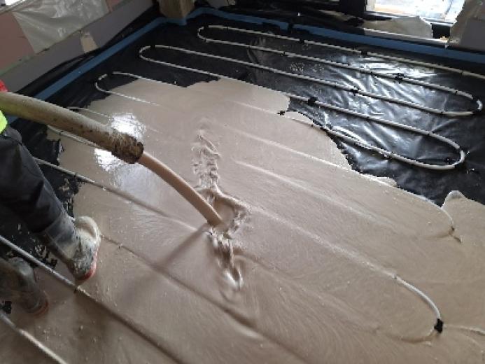 Gypsol flowing screed